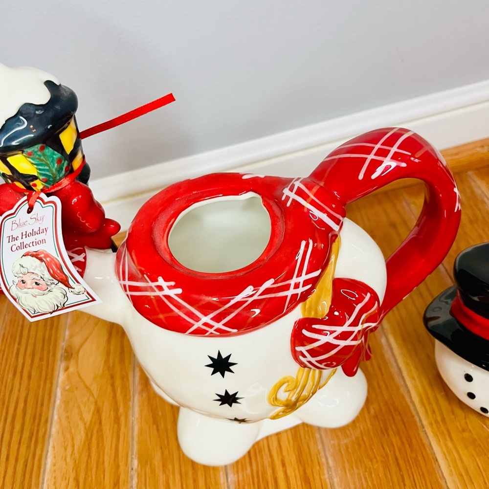 New Blue Sky Snowman Teapot - Picture 6 of 10
